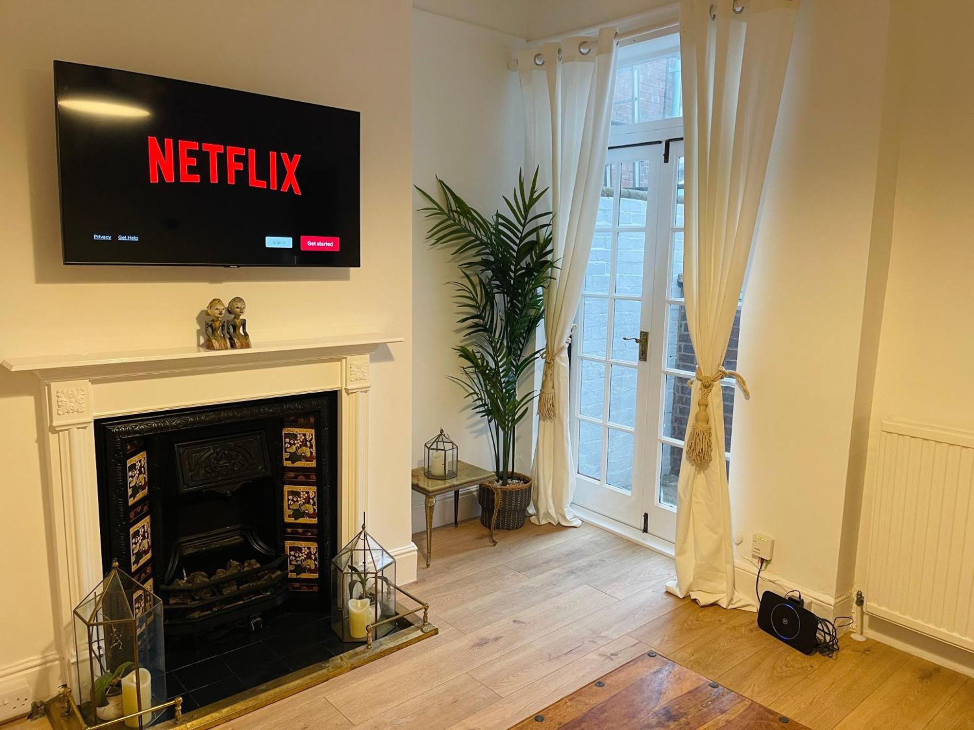 Newly Refurbished City Centre House With Parking Exeter Exterior foto
